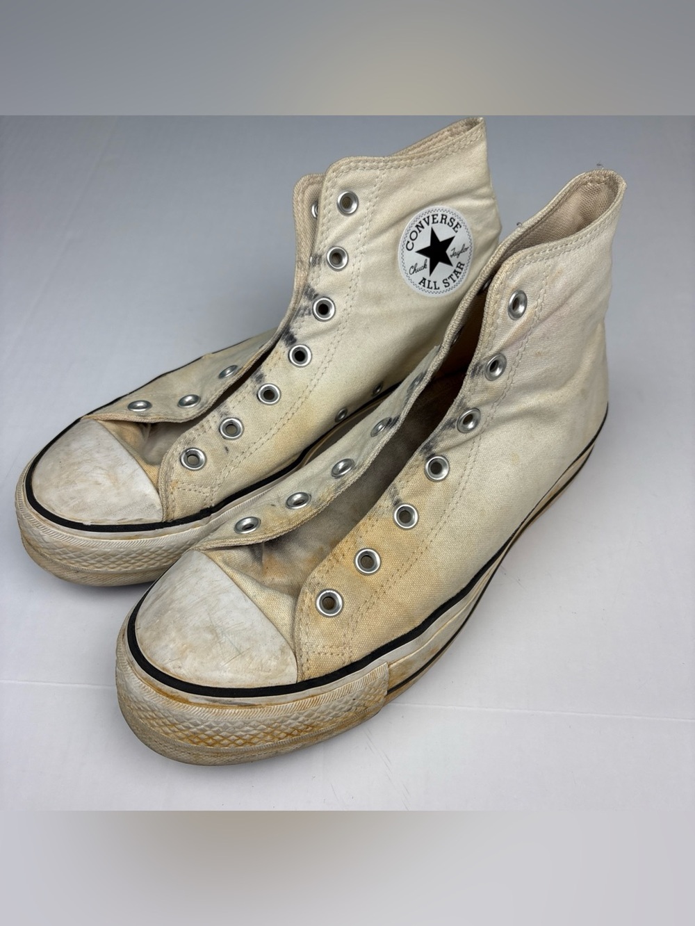 Converse All Star Women Size 11 Sneakers Platform White Hi Top Damaged No Laces